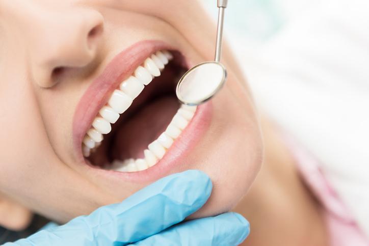 Wykonywanie stomatologii zachowawczej